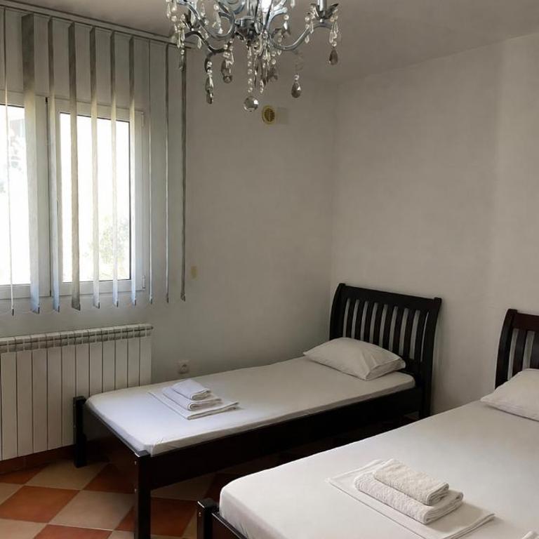 Apartmani DAR DJUROVIC - Trokrevetna Soba - 9