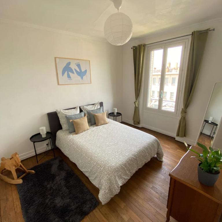 Logement hyper Centre, garage à vélo, jardin, Orléans, France - Appartement 2 Chambres - 7
