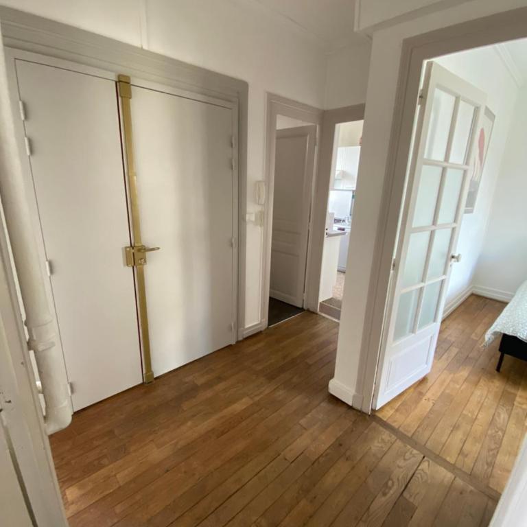 Logement hyper Centre, garage à vélo, jardin, Orléans, France - Appartement 2 Chambres - 17