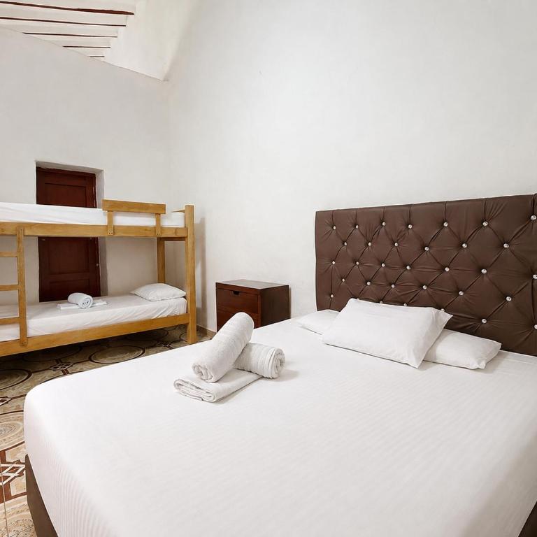 Casa colonial - Jacuzzi - cerca al parque principal - lundry - Tv - Four-Bedroom House - 22