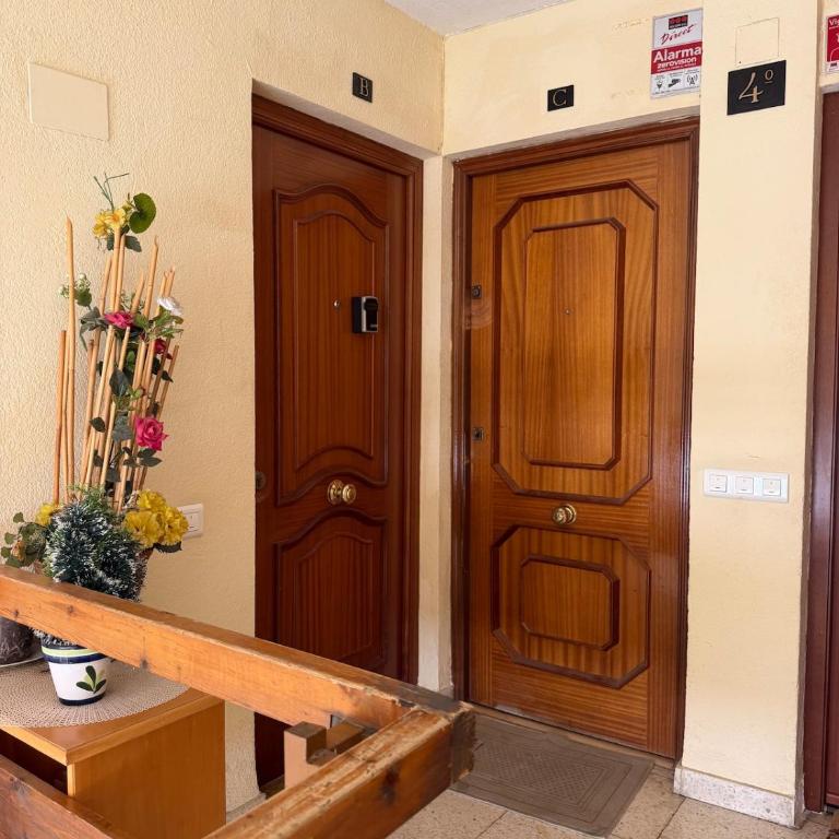 Renovated apartment 2 bedrooms Free parking - Appartement 1 Chambre - 3