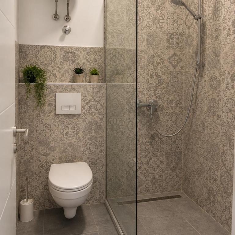 Nice 5 Apartments - Deluxe Triple Room - 9