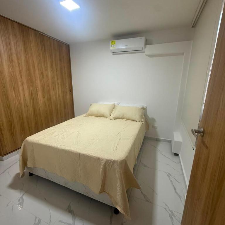 Hermoso Apartamento nuevo - Three-Bedroom Apartment - 10
