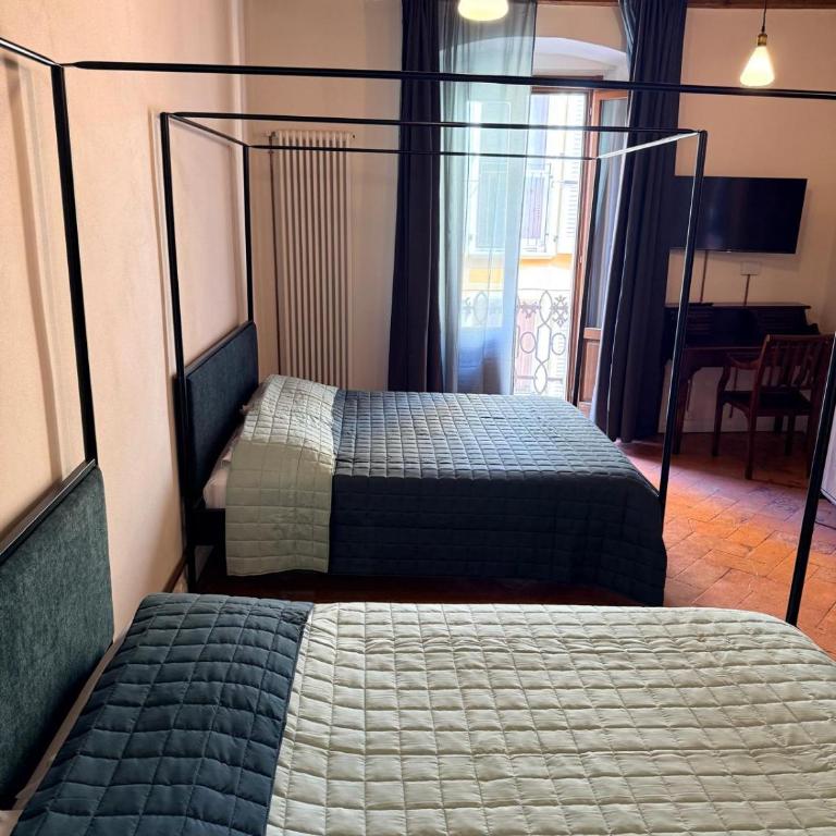 Casa Vellia - Two-Bedroom Apartment with Balcony - 21
