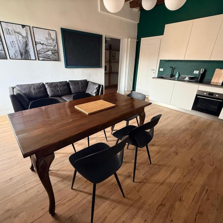 Casa Vellia - Two-Bedroom Apartment with Balcony - 49
