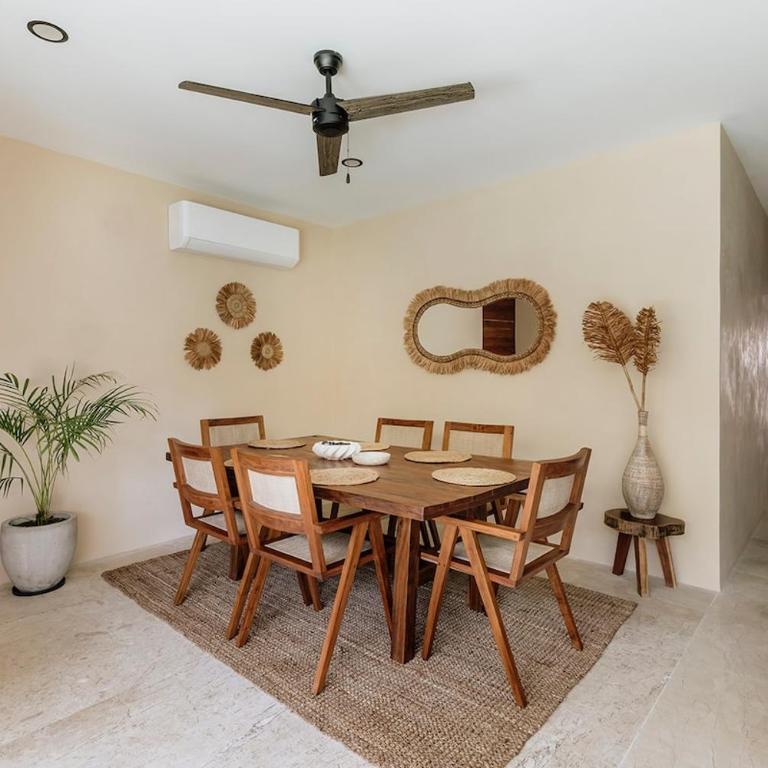 Itza Jungle Queen Swim Up with Beach Club Access - Apartment - 6