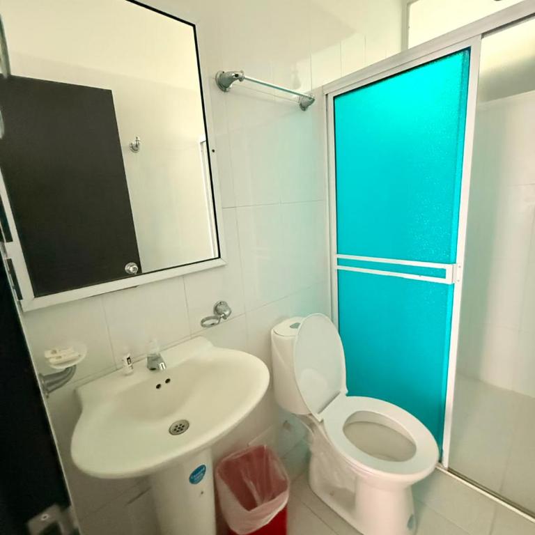 Hotel Rodadero Suites By SGH - Two-Bedroom Deluxe Apartment with Balcony - 12
