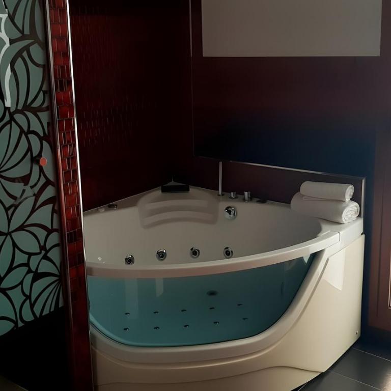 Chalet con Piscina Privada, Jardín y Gran Capacidad 18 personas - Apartment - 16