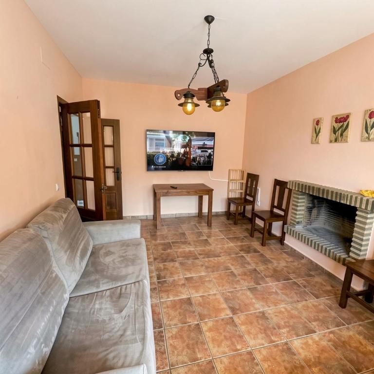 Chalet con piscina privada Lugar tranquilo con Palmeras - Apartment - 5