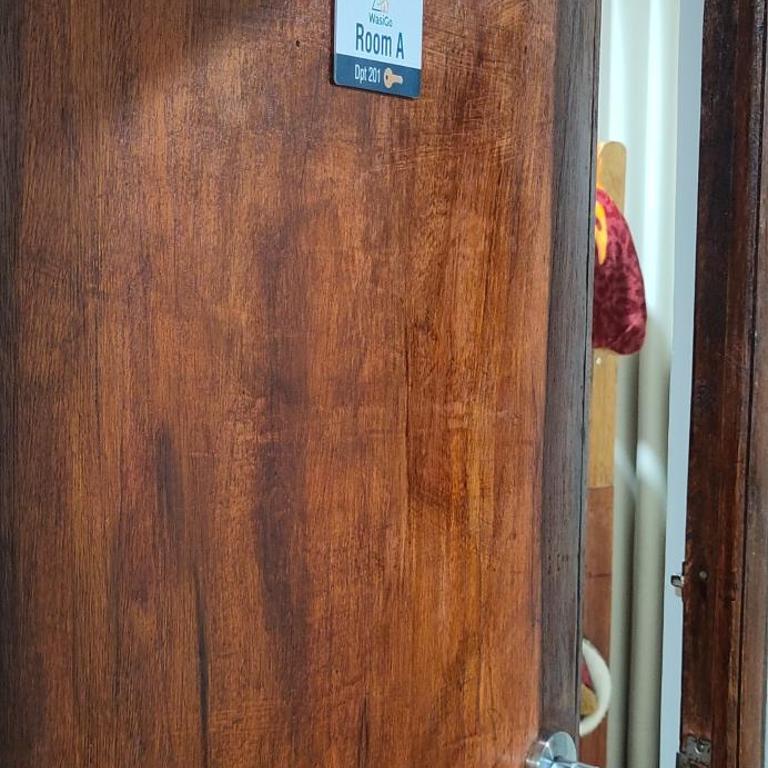 2 Min to Airport Private Room Self Check in - Single Room with Shared Shower and Toilet - 2