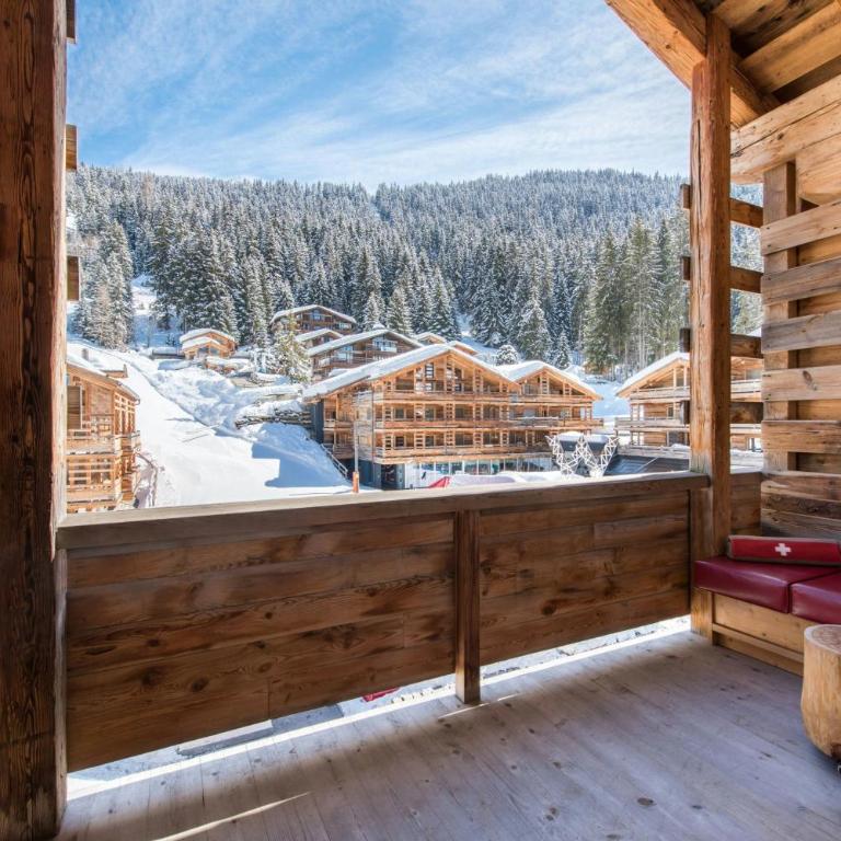 W Verbier - Chambre Lit King-Size Supérieure avec Balcon - Vue sur Montagne - 3