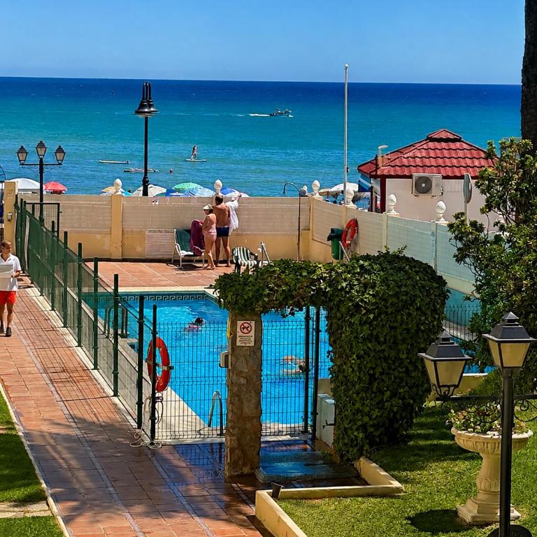First Line Beach Sea View Terrace 204 by Budha - Apartamento de 2 dormitorios - 3