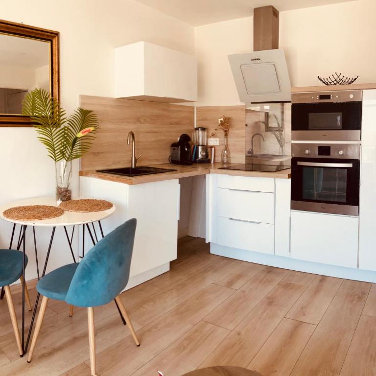 2 Pièces Vur Mer avec Balcon - Appartement 1 Chambre - 4