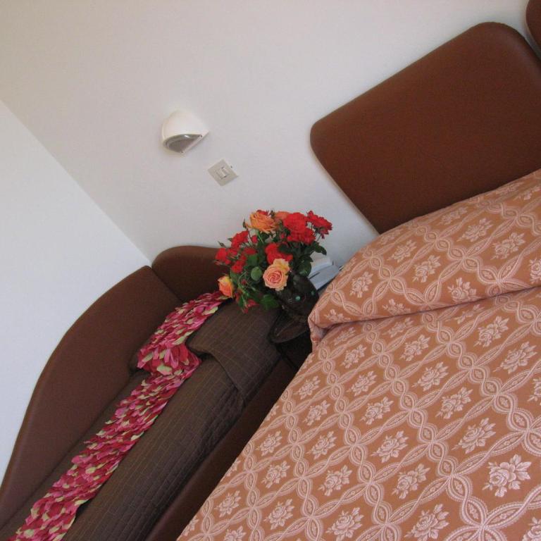 Hotel Rosati - Camera Familiare (2 Adulti + 2 Bambini) - 2