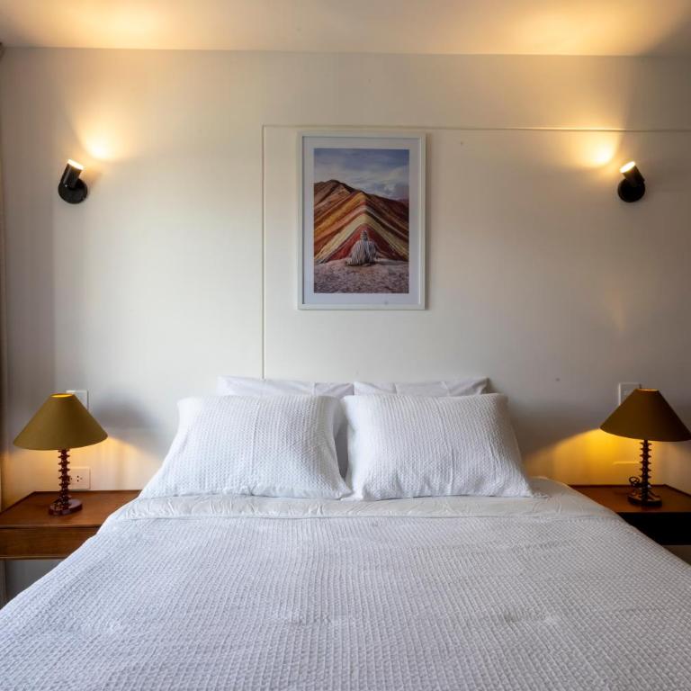 The Corner Residence Cusco - Three-Bedroom Premium Apartment with Balcony - 27