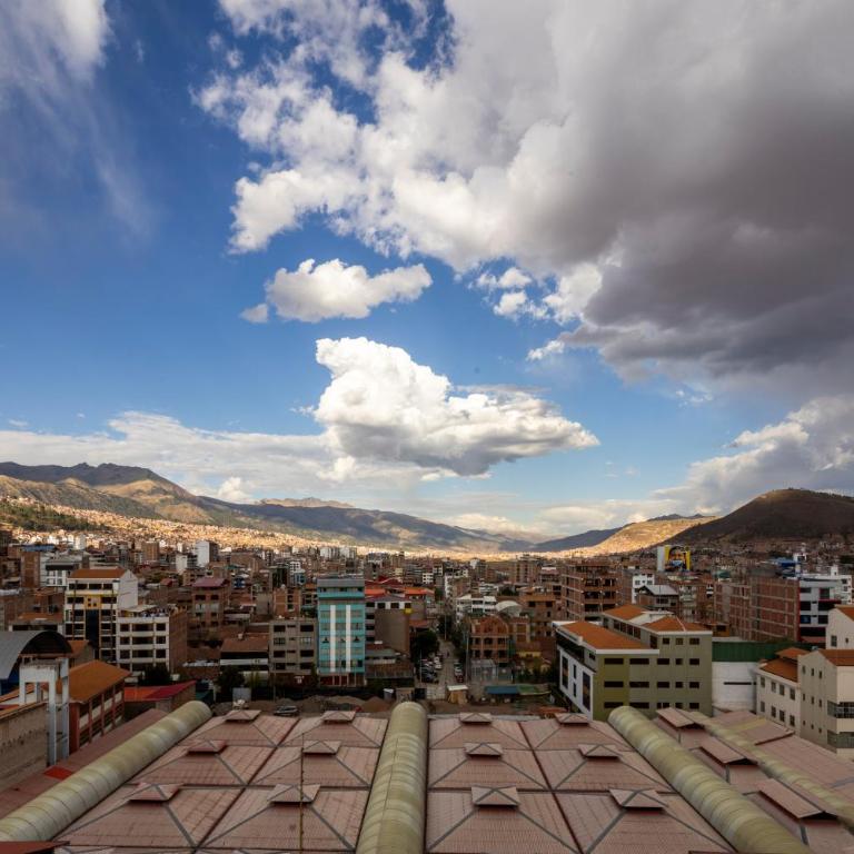 The Corner Residence Cusco - Three-Bedroom Premium Apartment with Balcony - 47