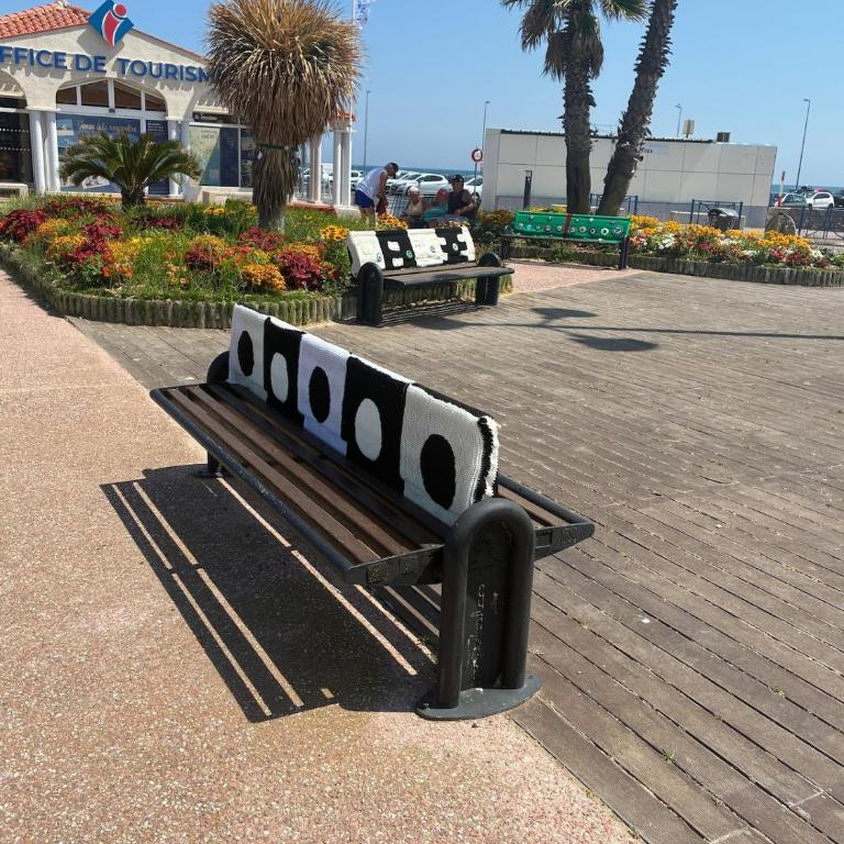 Sarah Secret SPOT studio parking 400m plage Rdc - Appartement 2 Chambres - 29