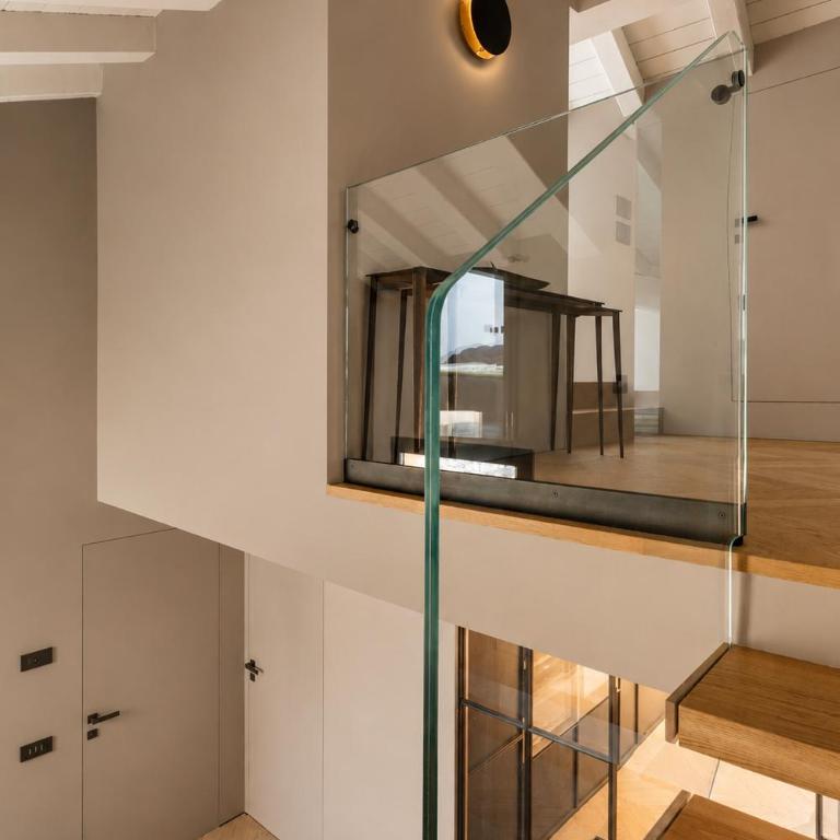The Penthouse by Astra collection - Three-Bedroom Deluxe Apartment - 16
