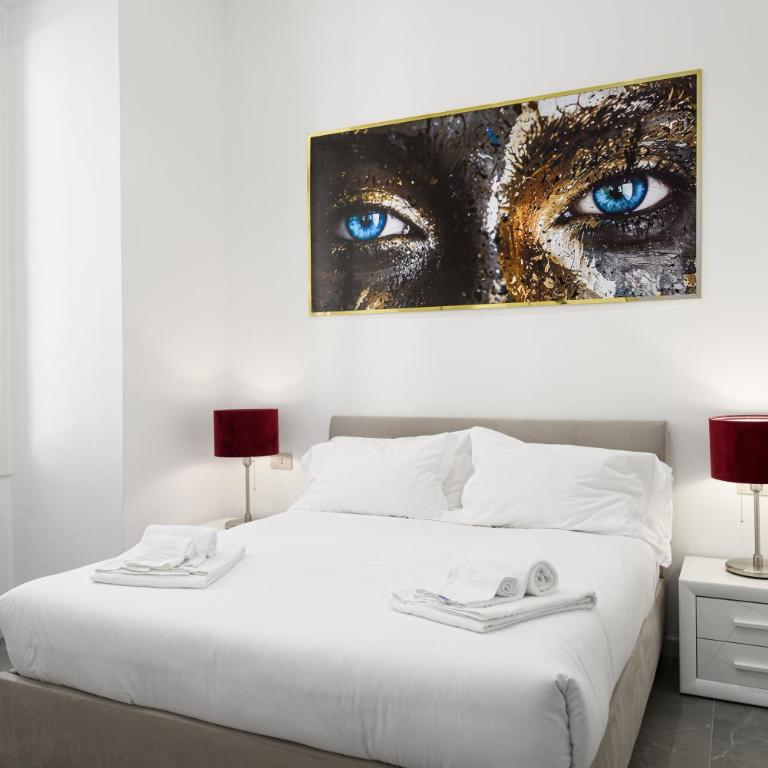 Borghese Palace Luxury Apartment - Three-Bedroom Premium Apartment with Balcony - 10