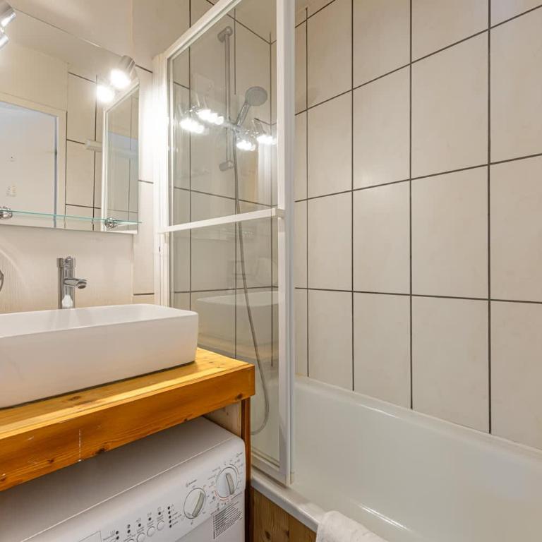 Residence Cimes de Caron, Ski In-Out with WiFi in Val Thorens, "V12" by Versant Collection - Appartamento con 1 Camera da Letto, Balcone e Vista Montagna - 4