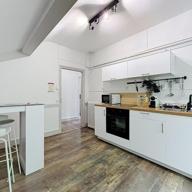 Appart vue Stade Philippe Marcombre 5 pers 128 LIBERATION B - Appartement 2 Chambres - 8