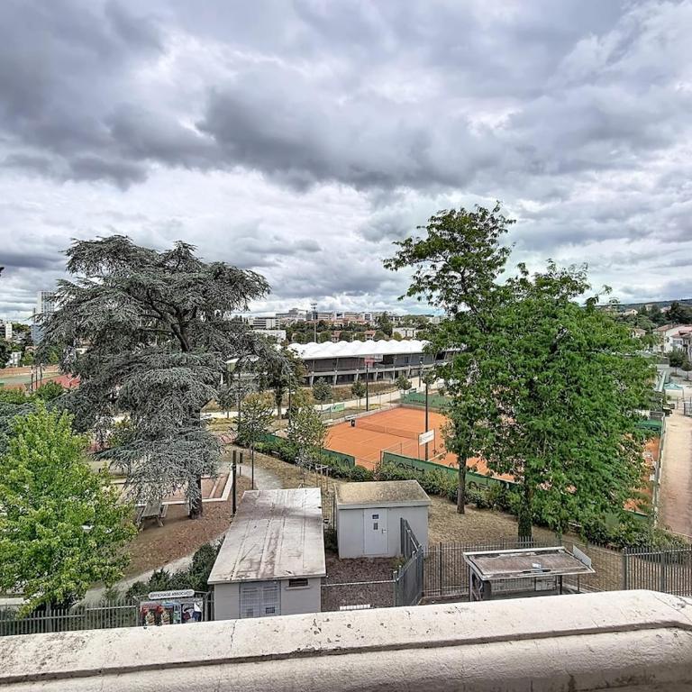 Appart vue Stade Philippe Marcombre 5 pers 128 LIBERATION B - Appartement 2 Chambres - 9