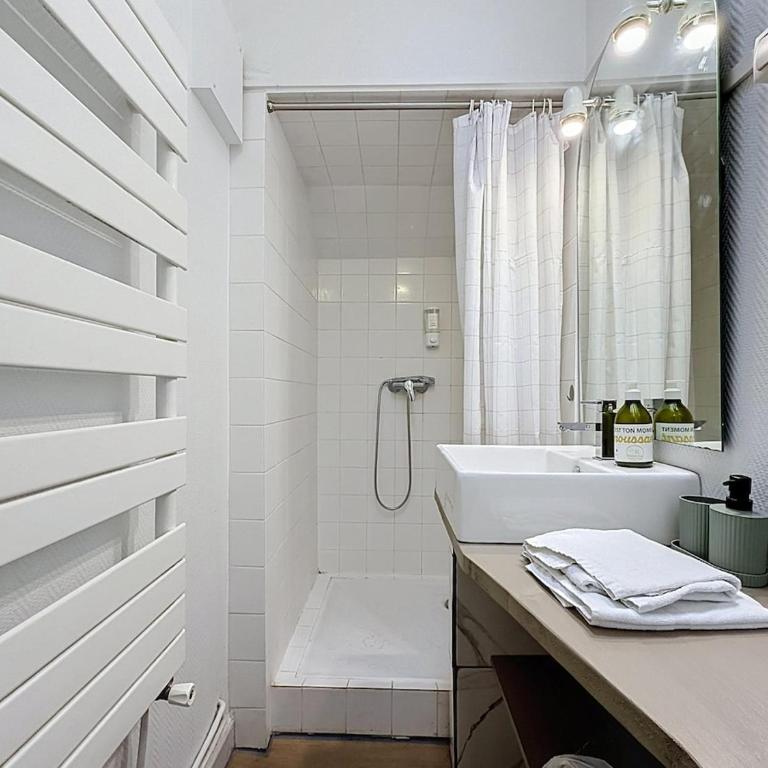Appart vue Stade Philippe Marcombre 5 pers 128 LIBERATION B - Appartement 2 Chambres - 11