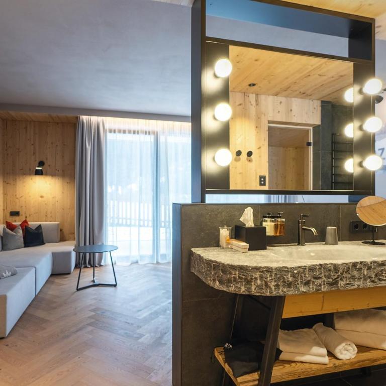 La Tambra - Hotel Lodge - Camera King Superior con Sauna - 9