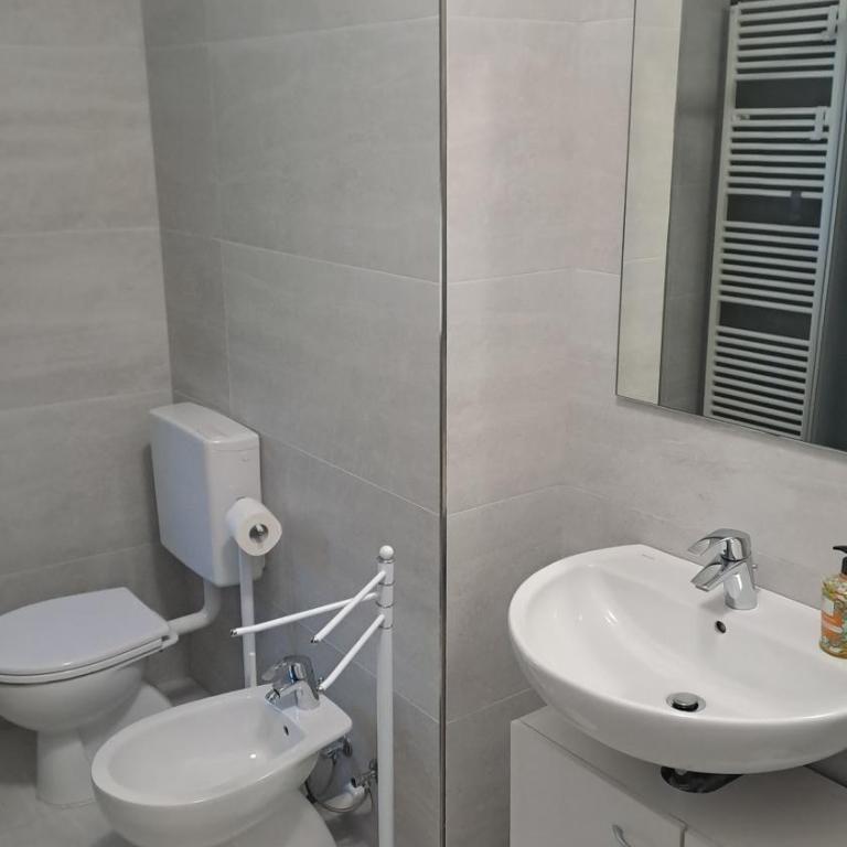 CASA MARIA lafinestrasulgarda - Two-Bedroom Apartment - 73