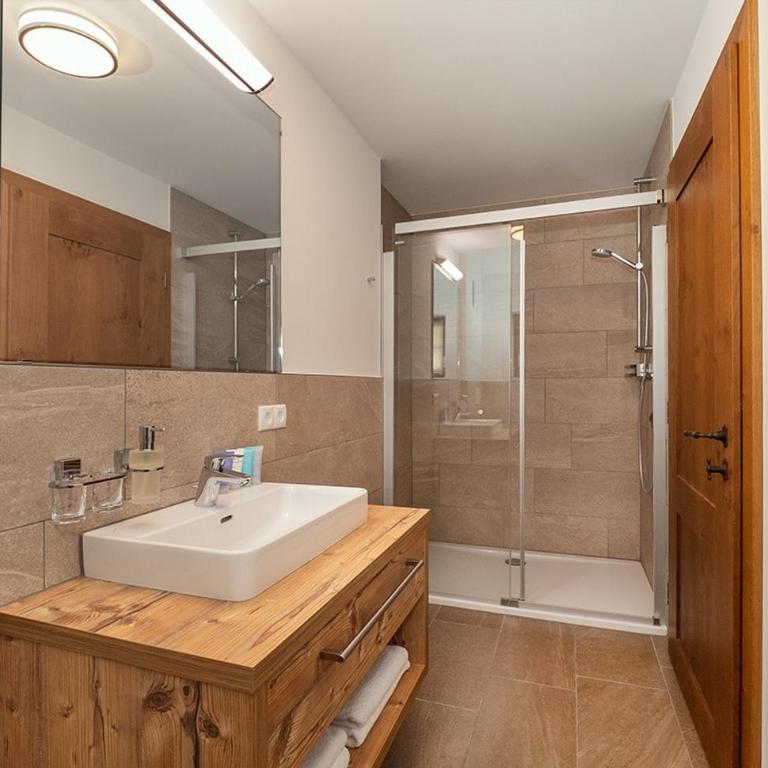 Les Allues Chalet - Shick and Cozy II - One-Bedroom Apartment - 9