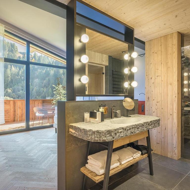 La Tambra - Hotel Lodge - Deluxe Room with Sauna - 11