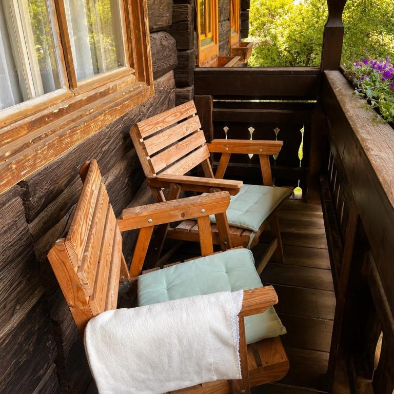 Baumgartnerhof Arriach - Urlaub am Bauernhof - Familienzimmer mit Balkon - 10