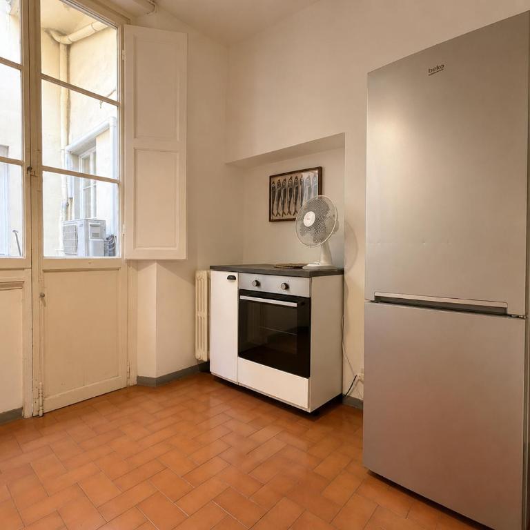Servi 34 - Three-Bedroom Apartment - 10