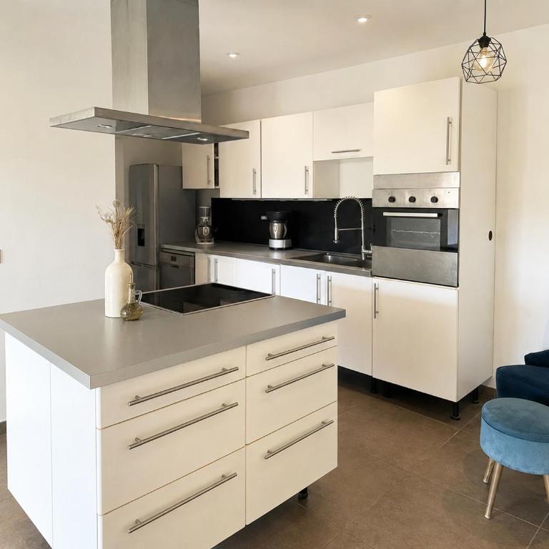 Vue panoramique, appartement 3 chambres, 10 personnes golfe Saint-tropez 116m2 - Appartement - 1
