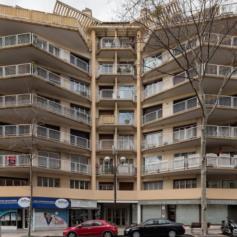 Upscale apartment with panoramic balcony - Appartement 2 Chambres - 50