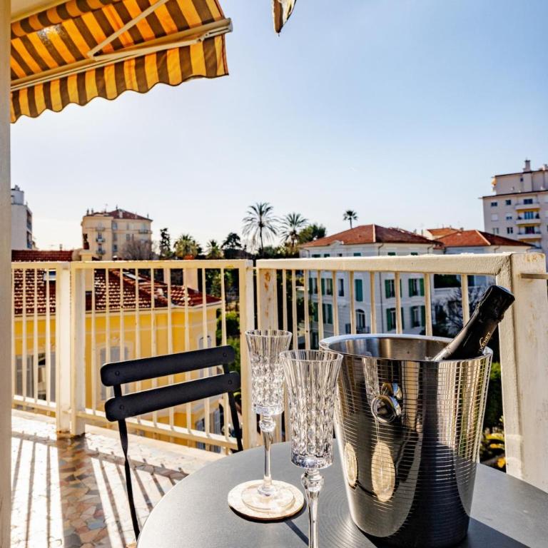 Upscale apartment with panoramic balcony - Appartement 2 Chambres - 51