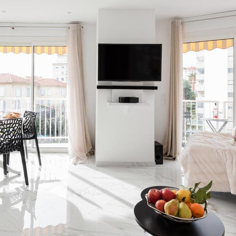 Upscale apartment with panoramic balcony - Appartement 2 Chambres - 52