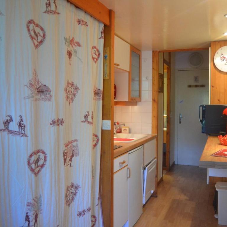 Résidence Miravidi - Beau studio pour 4 personnes, décoré dans une ambiance chalet, proche des pistes et des commerces, au cœur du village du Charvet MAE-1946 - Studio - 7