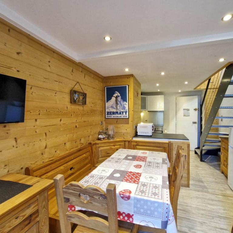 Résidence Archeboc - Très beau duplex entièrement rénové pour 4 personnes dans le village de Charmettoger, proche des pistes MAE-2116 - Appartement - 6