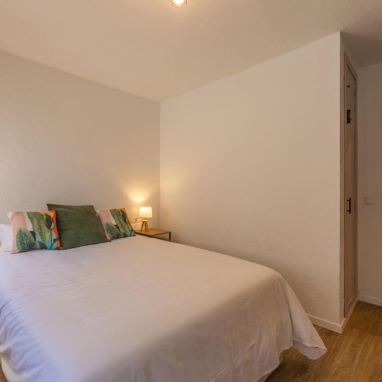 Casa 5-6 pax, patio exterior, 80m Playa Los Lances - Ideal familias y watersports - Maison de Vacances - 28