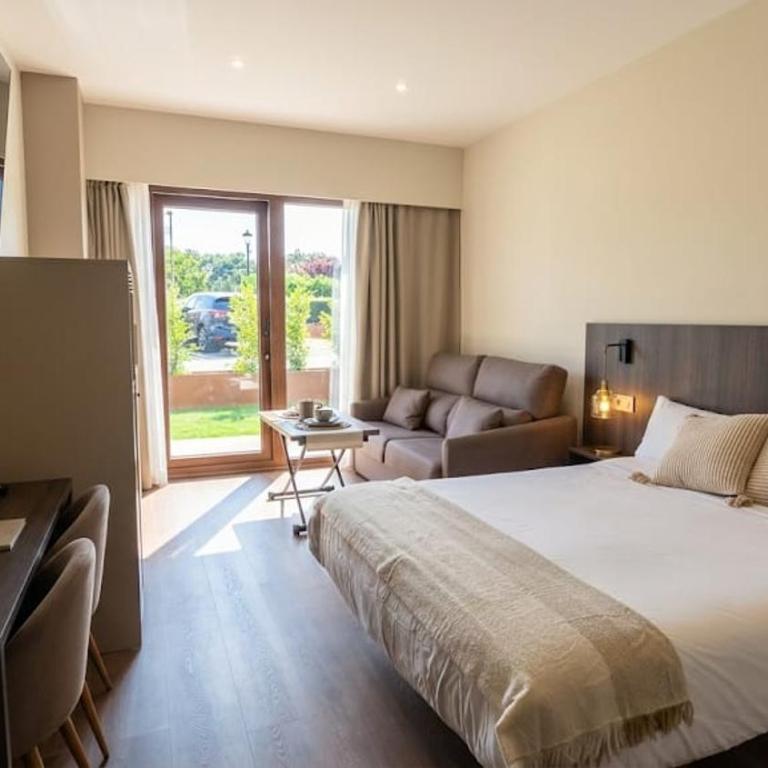 Apartahotel Prada Somió - Apartamento de 1 dormitorio con terraza - 2