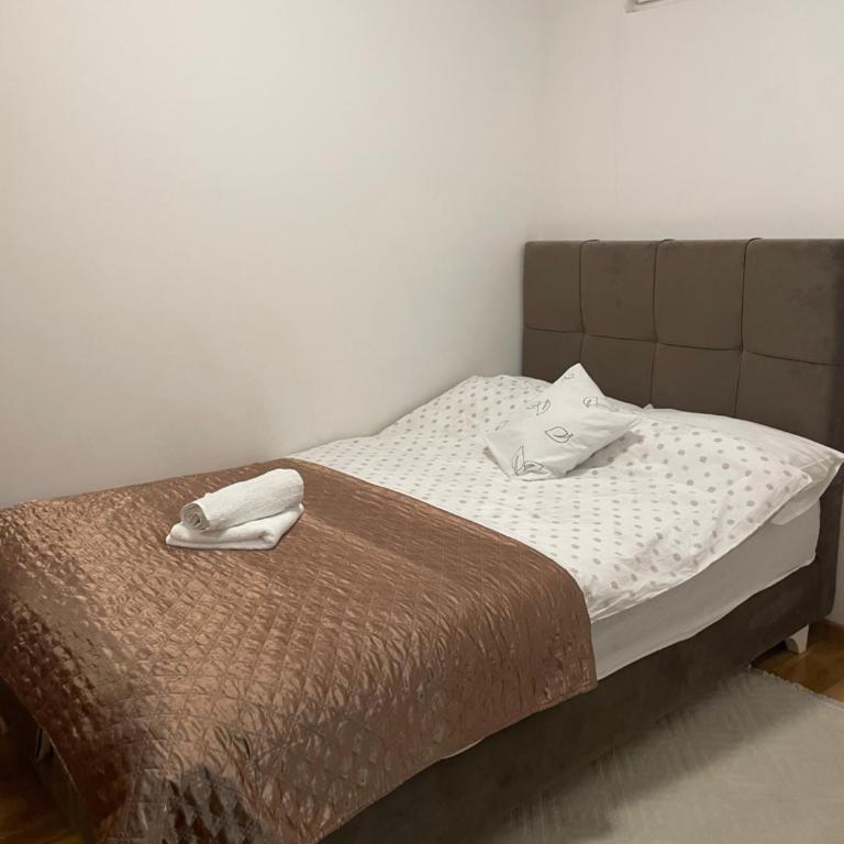 Bulevar City Stay - Three-Bedroom Apartment with Balcony - 12