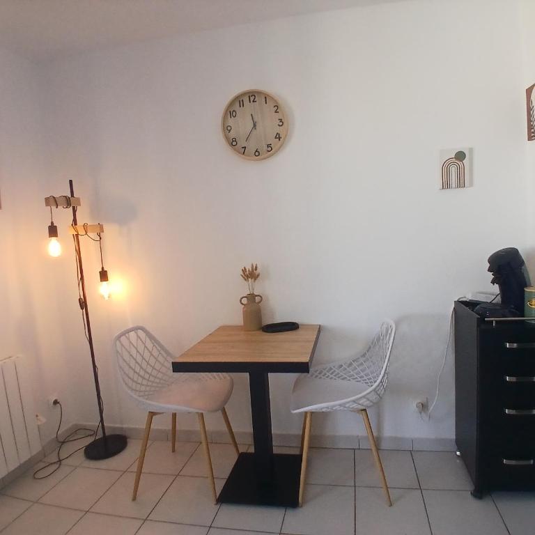 Mediterranean cocoon parking loggia washing machine - Appartement 1 Chambre - 3