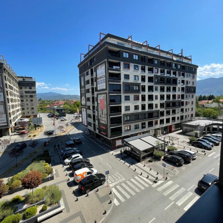 Bulevar City Stay - Three-Bedroom Apartment with Balcony - 23