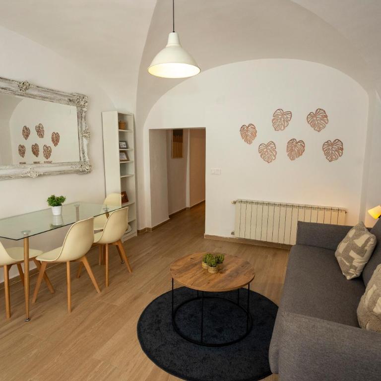 Apartamentos La Machacona Plaza Mayor recién reformados - Apartamento con balcón - 6