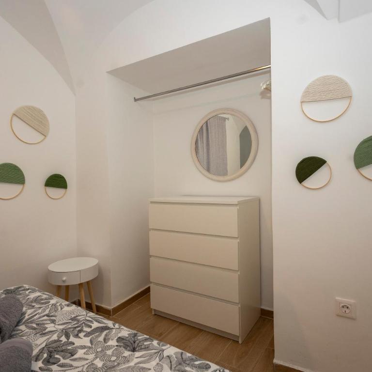 Apartamentos La Machacona Plaza Mayor recién reformados - Apartamento con balcón - 13