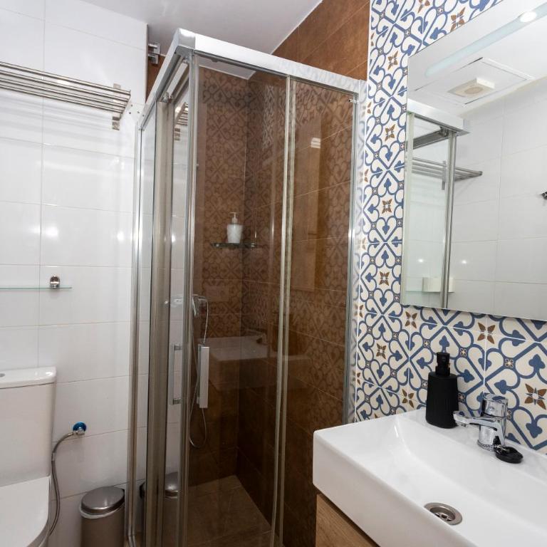 Apartamentos La Machacona Plaza Mayor recién reformados - Apartamento con balcón - 19