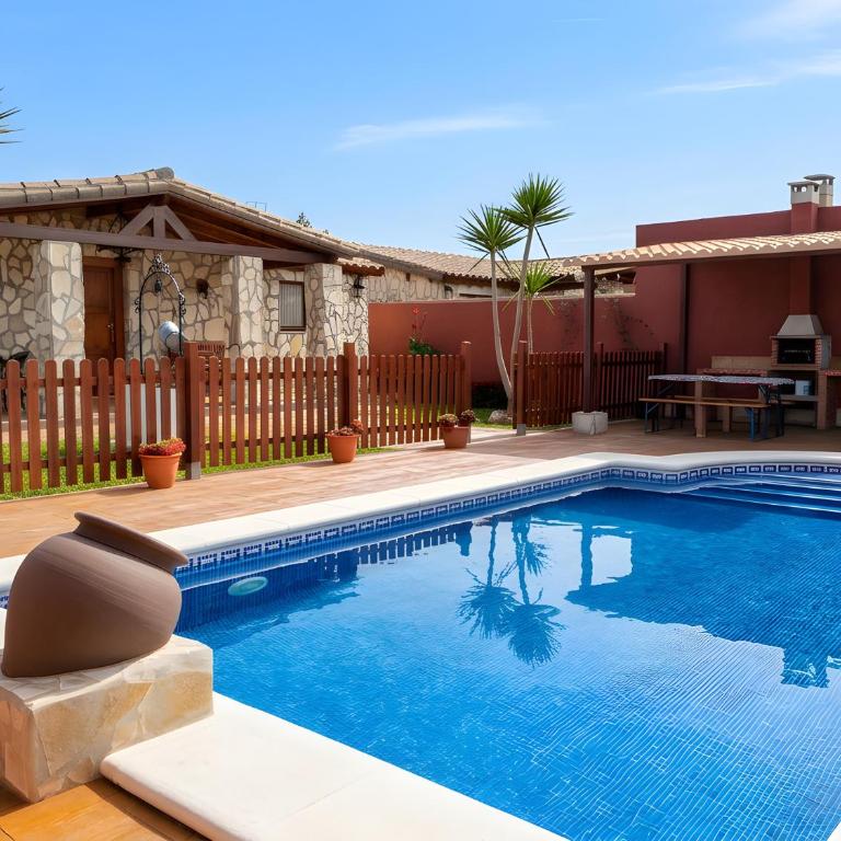 Casa con piscina solo aceptamos familias y parejas no grupos jovenes - Appartement - 4