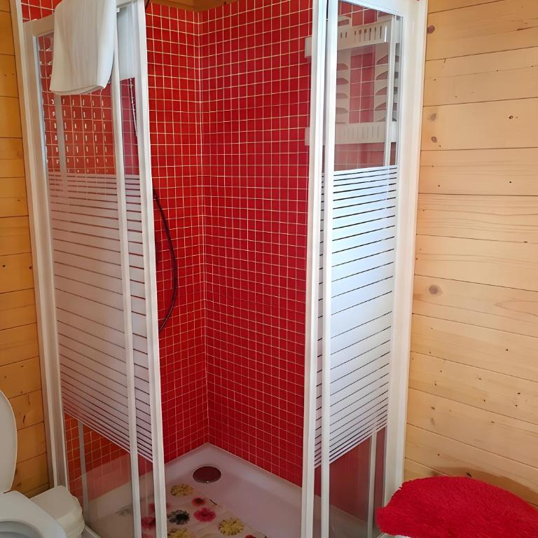 Casa con piscina solo aceptamos familias y parejas no grupos jovenes - Appartement - 22
