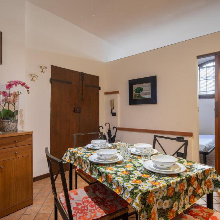 San Frediano Central Stay - Two-Bedroom Apartment - 12